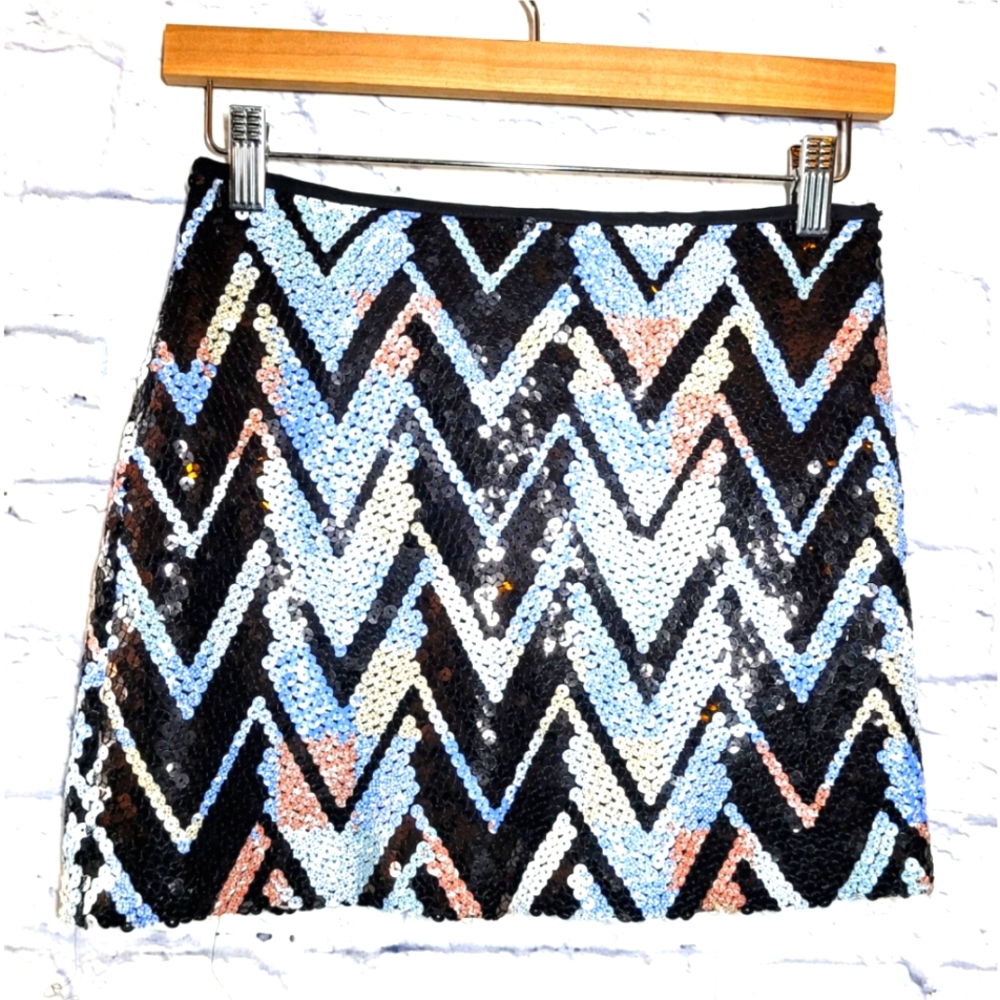 AKIRA CHICAGO Sequin Chevron Stretch Mini Skirt Zipper Size S Multicolor Party